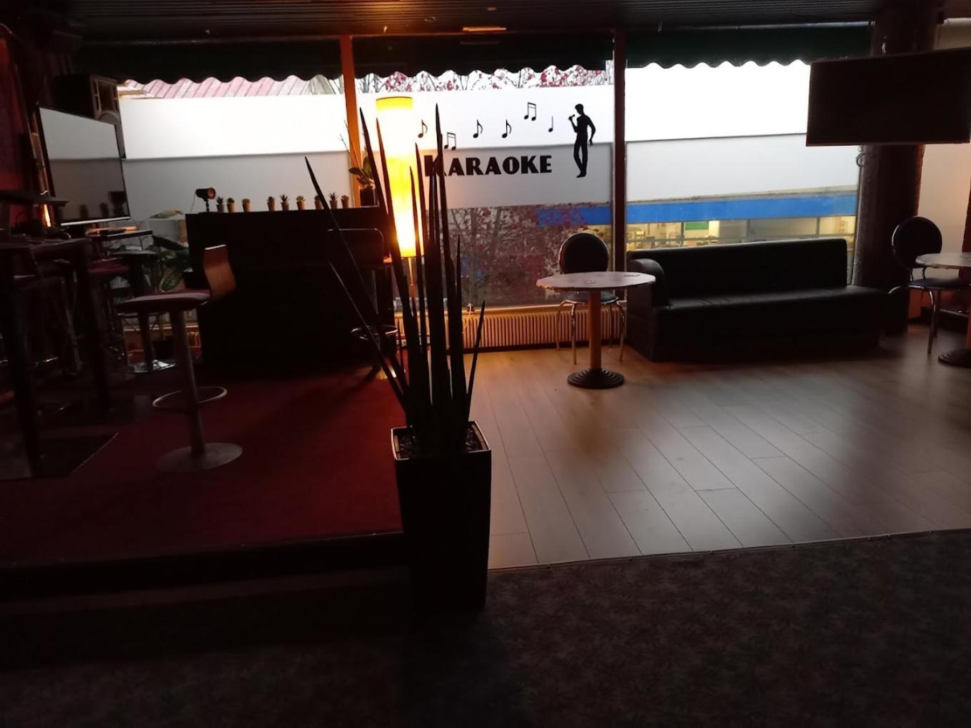 Ikahani Hotel Ikalis Exteriör bild