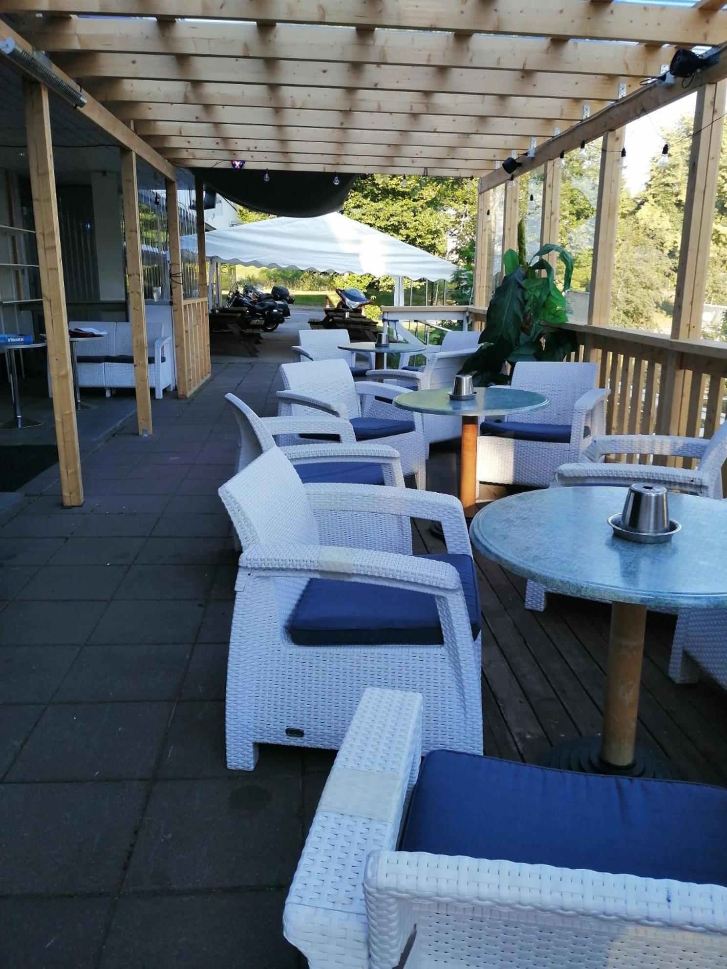 Ikahani Hotel Ikalis Exteriör bild